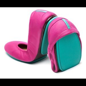 EUC Fuschia Tieks by Gavrieli